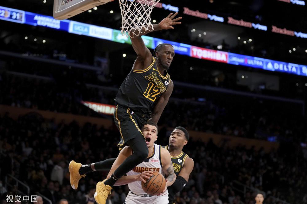 着众多眼球 着众多眼球